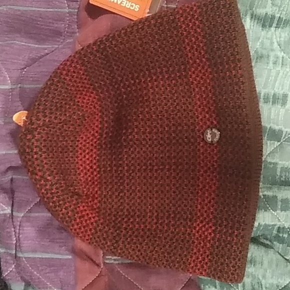 Winter hat - Picture 1 of 3